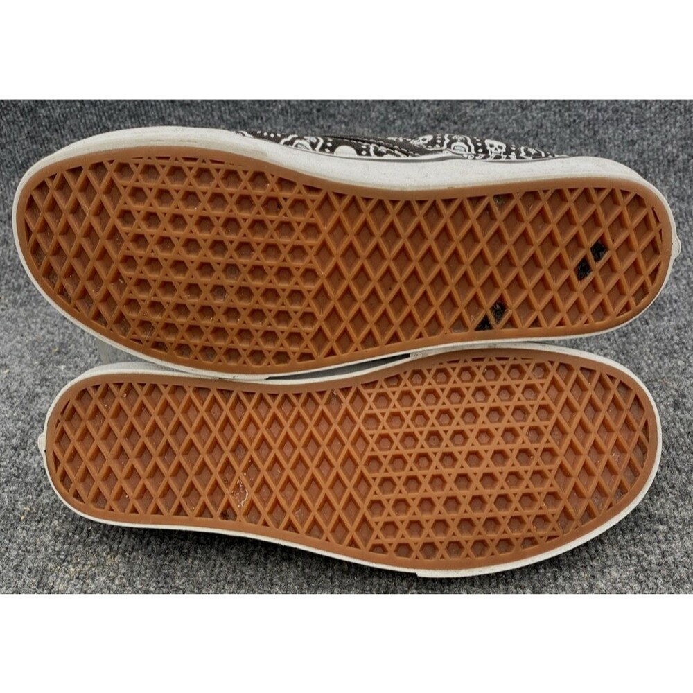 Vans Classic Slip-On Black White Skull Paisley Bandana Shoes Men 9 Women 10.5 - Picture 8 of 11